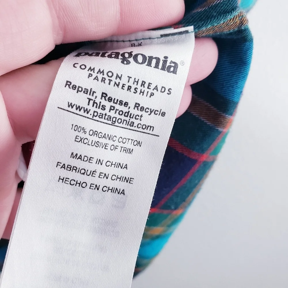 Patagonia Plaid Long Sleeve Button Down Top